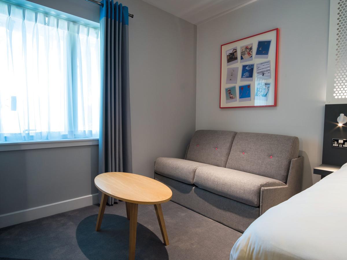 Lodge At Solent Fareham Bagian luar foto