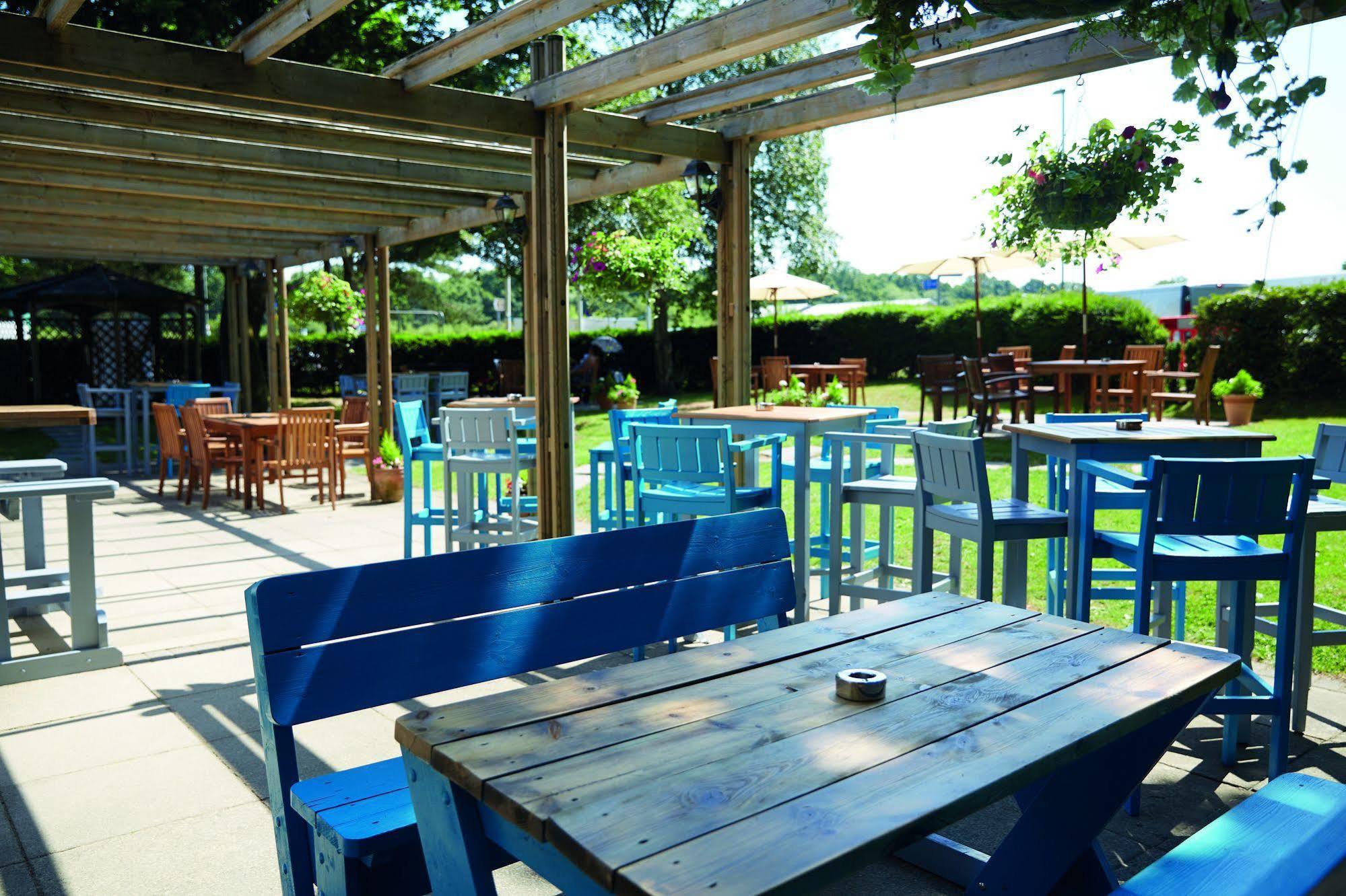 Lodge At Solent Fareham Bagian luar foto